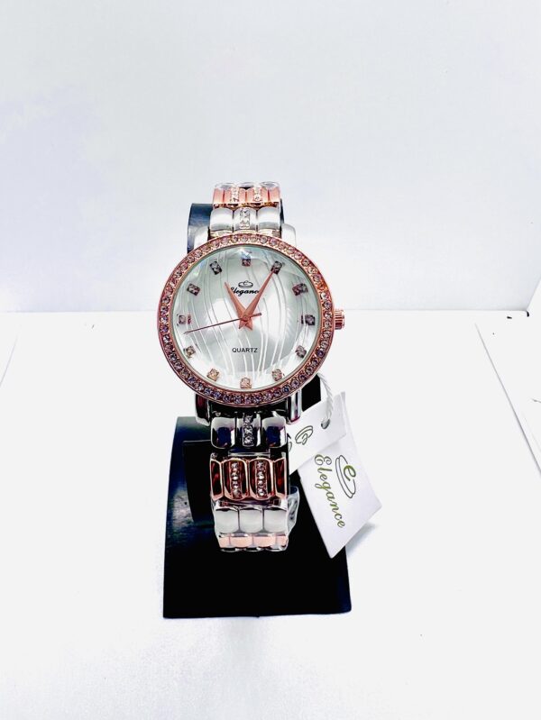 Elegance Quartz Analog Display Watch